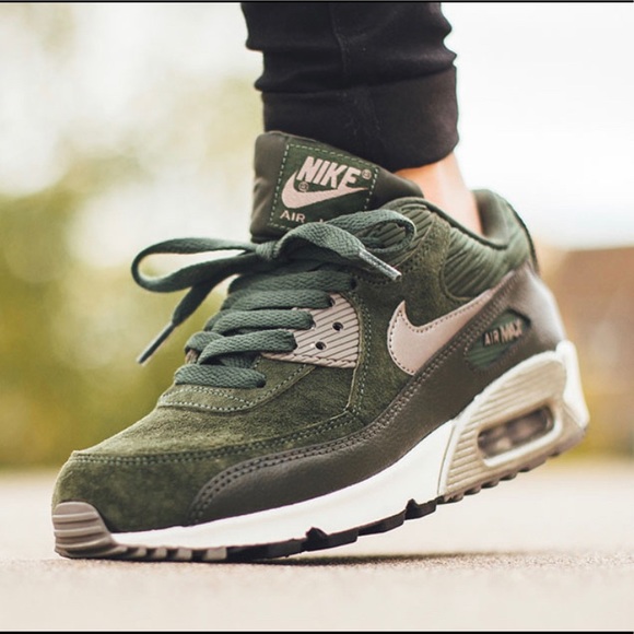 nike air max 90 carbon green